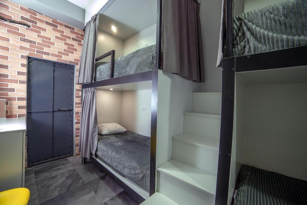 Loft Hostel Gyumri Esterno foto